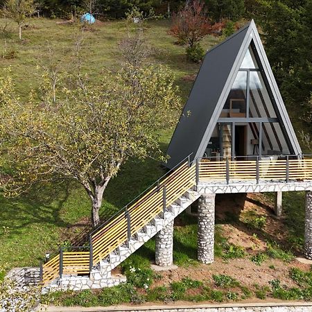 Fern Farm Tiny Home 모이코바츠 외부 사진