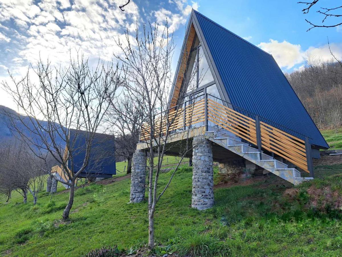 Fern Farm Tiny Home 모이코바츠 외부 사진