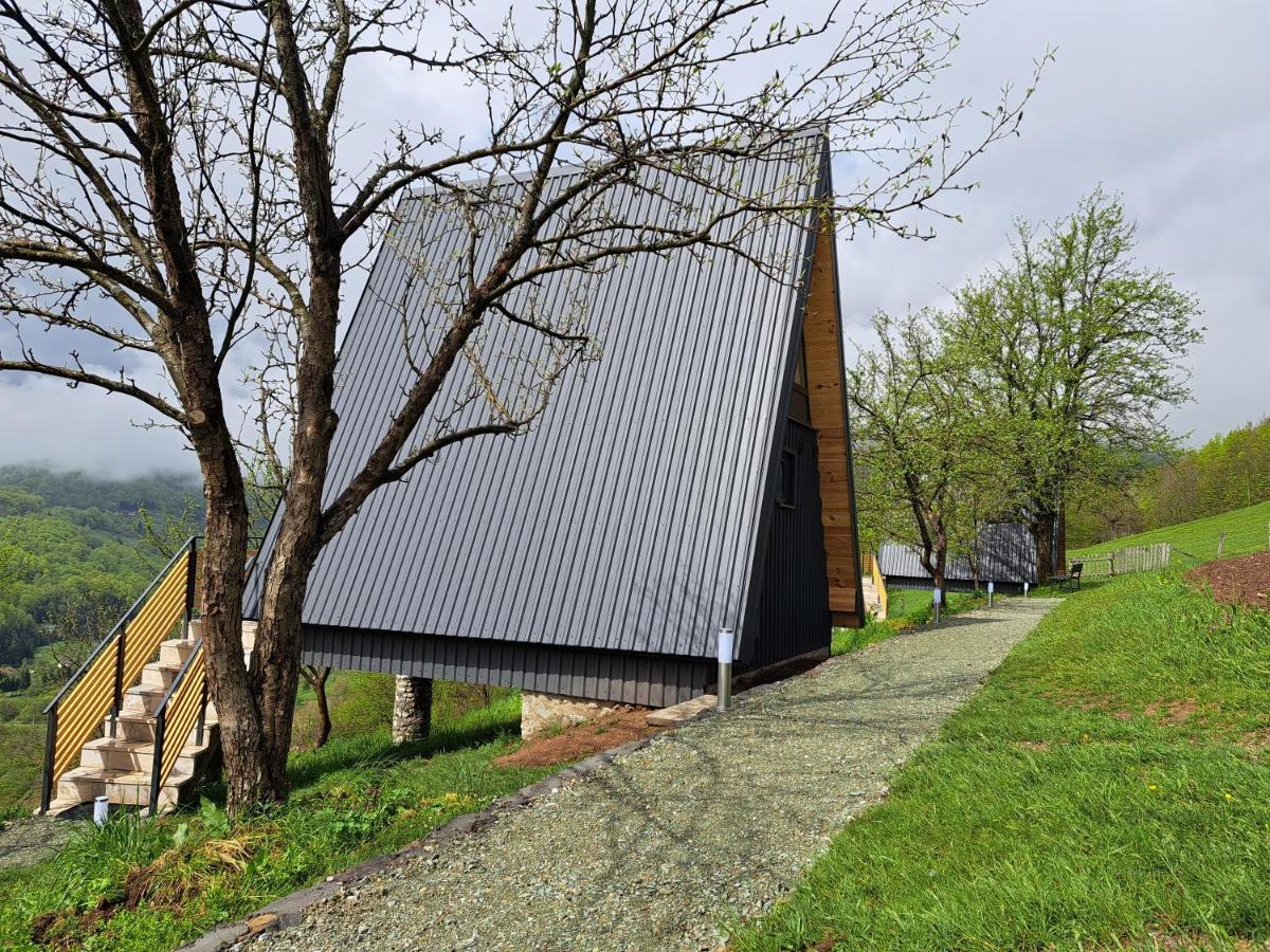 Fern Farm Tiny Home 모이코바츠 외부 사진