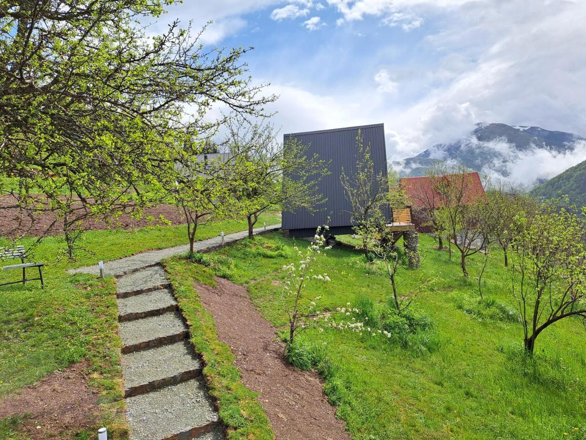 Fern Farm Tiny Home 모이코바츠 외부 사진