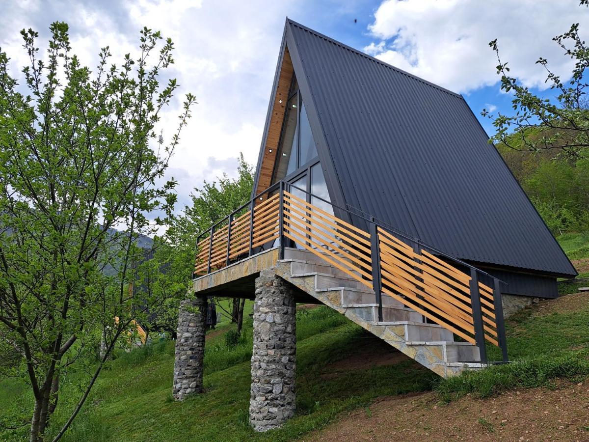 Fern Farm Tiny Home 모이코바츠 외부 사진