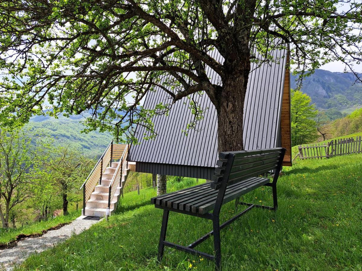 Fern Farm Tiny Home 모이코바츠 외부 사진